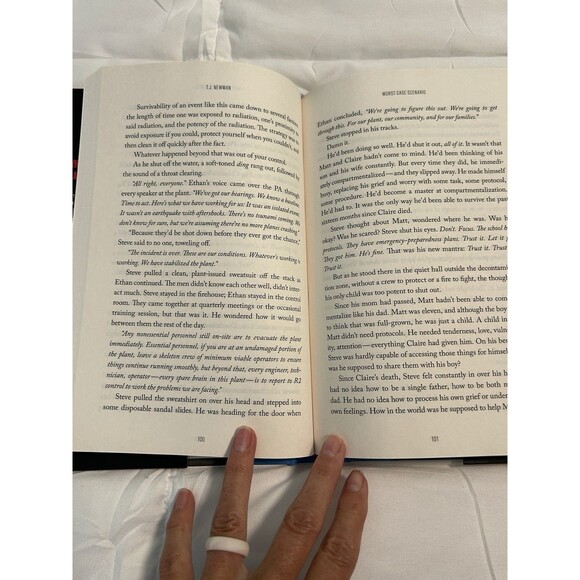 WORST CASE SCENARIO Hardcover - 2024 by T.J. Newman - Picture 3 of 3